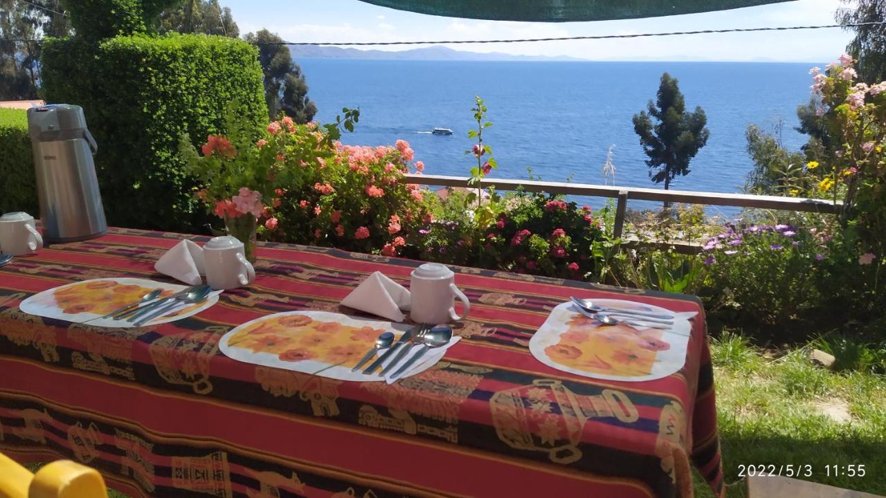 Tikawasi Homestay Comunidad Pueblo Isla Amantani Jose Luis Ocosuyo Eksteriør billede